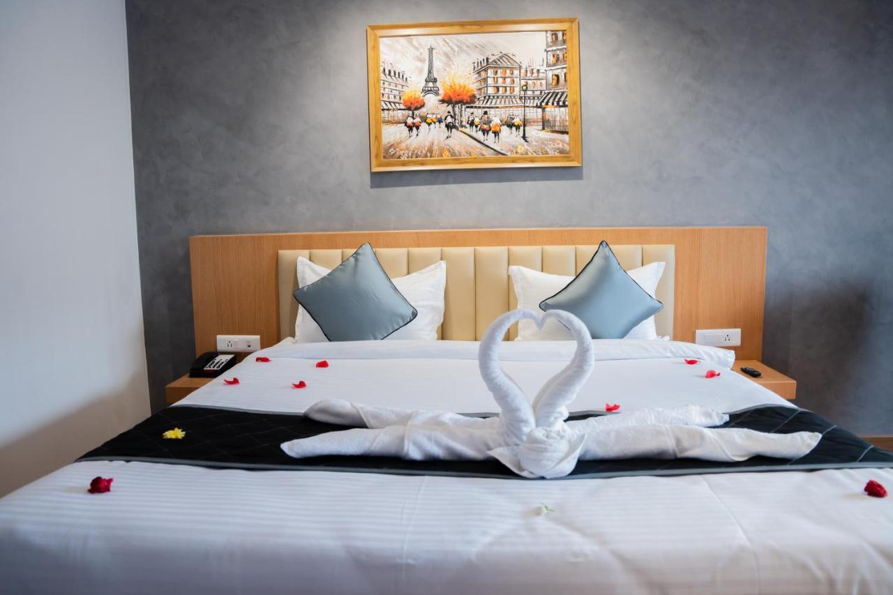 Hotel Tulips Grand Haidarábád Kültér fotó